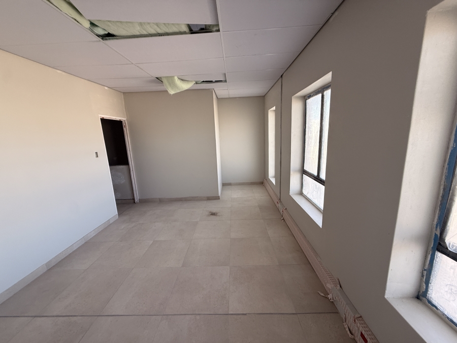 To Let Commercial Property for Rent in Rivergate Western Cape